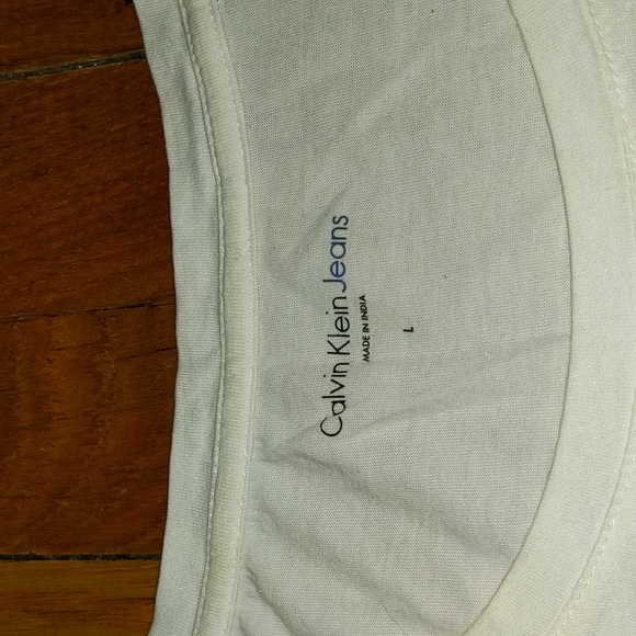 Calvin Klein crop top - Picture 2 of 2